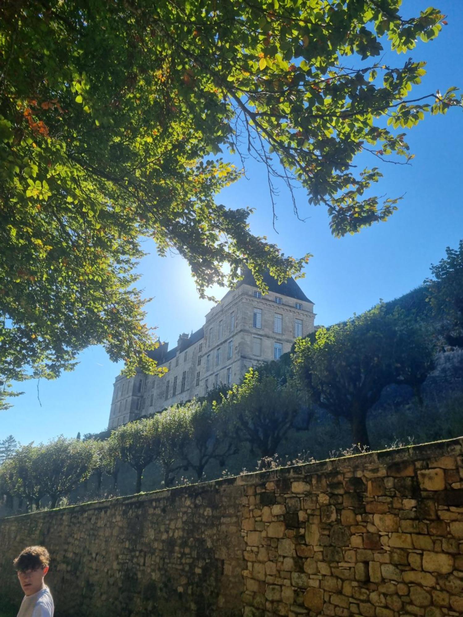 Au Perigord Noir Hotel Hautefort Bagian luar foto