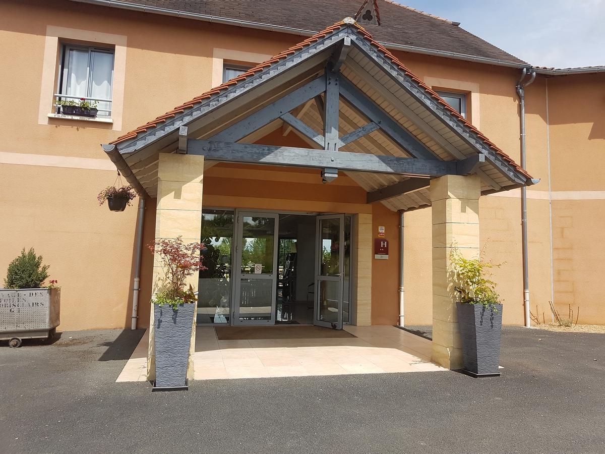 Au Perigord Noir Hotel Hautefort Bagian luar foto