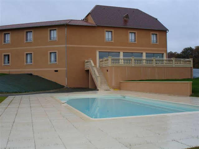 Au Perigord Noir Hotel Hautefort Bagian luar foto